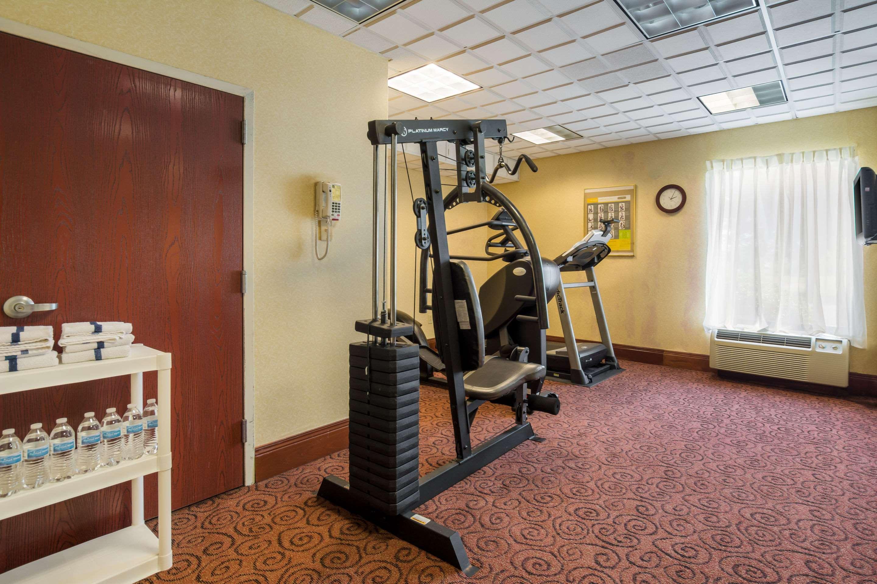 Quality Inn & Suites Sellersburg Exterior foto